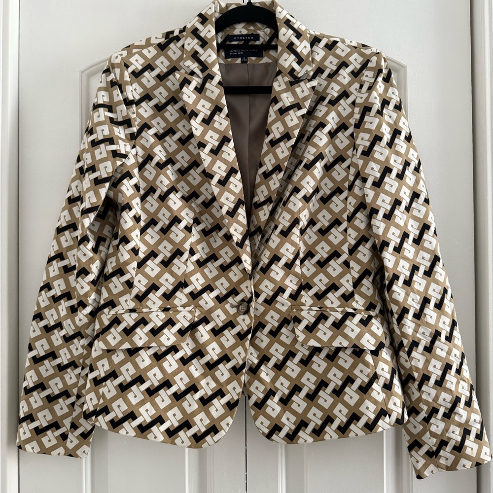 Jones New York Black and Cream Geometric Blazer
